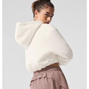 ALO Yoga Cropped Mountain Peak Full Zip Ivory White Jacket Women's size M